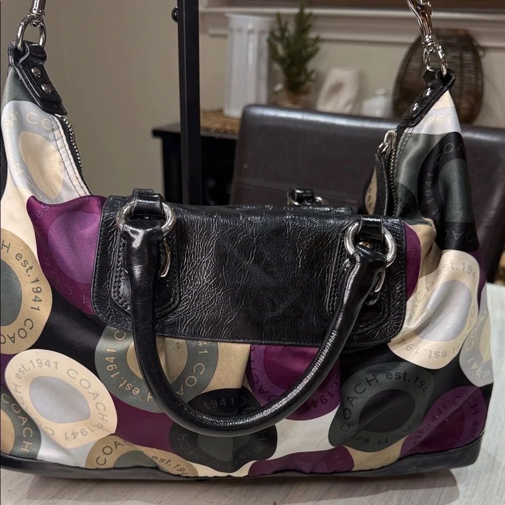 Coach Purple and Black Shoulder Bag-EUC